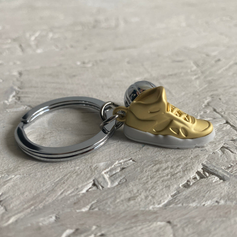 Basketbol Ayakkabısı Anahtarlık Gold Bonvagon Metalmorphose