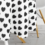 Modern Kalp Desenli Dijital Baskılı Leke Tutmaz Masa Örtüsü Bonvagon