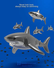 Moving Shark Anahtarlık