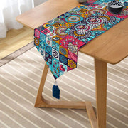 Mozaik Desenli Özel Tasarım Püsküllü Şönil Üçgen Runner Bonvagon