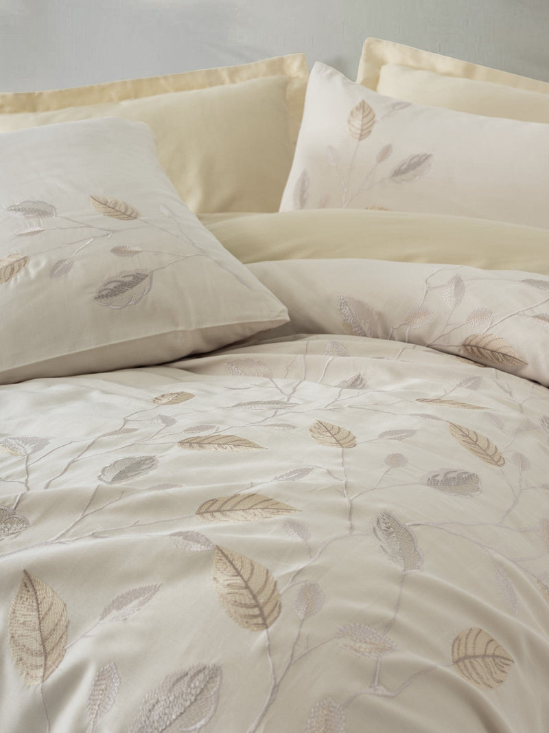 Nakışlı Saten Çift Kişilik Nevresim Takımı Blade Bej Bonvagon