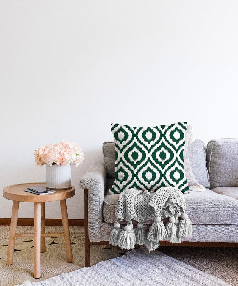 Özel Tasarım Koyu Yeşil İkat Desenli Dijital Baskılı Raşel Kadife Yastık Kırlent Kılıfı Bonvagon