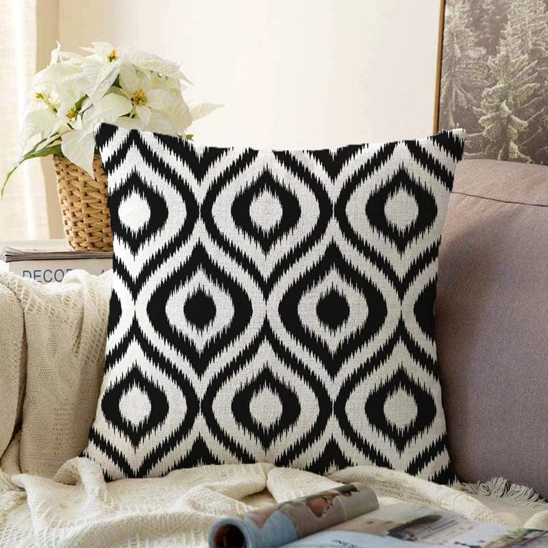 Özel Tasarım Siyah İkat Desenli Dijital Baskılı Raşel Kadife Yastık Kırlent Kılıfı Bonvagon