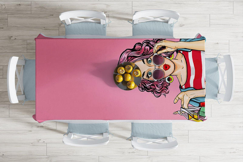 Pembe Zeminli Popart Desenli Dekoratif Leke Tutmaz Masa Örtüsü Bonvagon