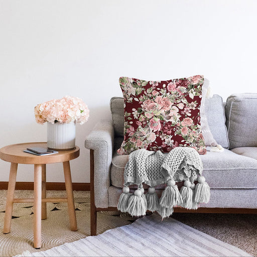 Rengarenk Zemin Üzerinde Çiçek Desenli Dijital Baskılı Modern Raşel Kadife Yastık Kırlent Kılıfı Bonvagon