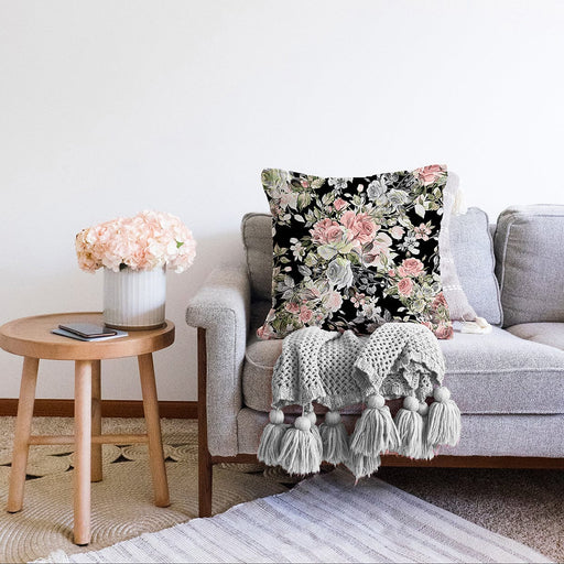 Rengarenk Zemin Üzerinde Çiçek Desenli Dijital Baskılı Modern Raşel Kadife Yastık Kırlent Kılıfı Bonvagon