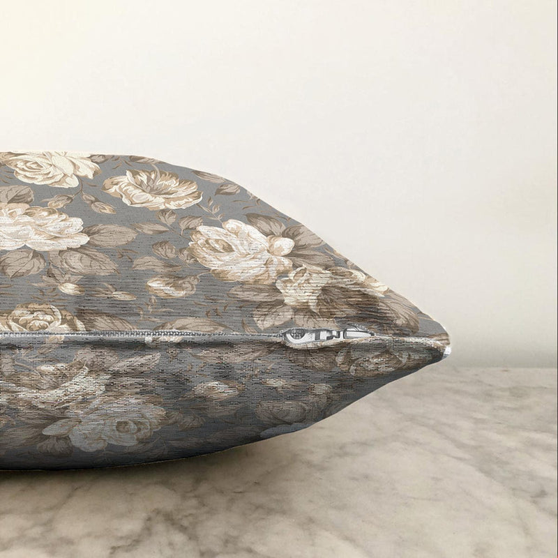 Renkli Zemin Üzerinde Gül Desenli Dijital Baskılı Modern Raşel Kadife Yastık Kırlent Kılıfı Bonvagon