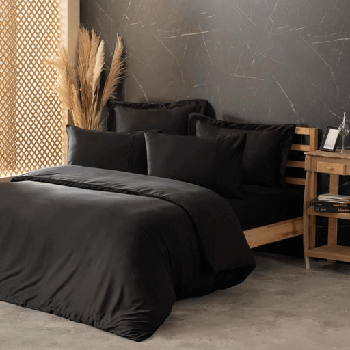 Silky İpek Çift Kişilik Nevresim Takımı Siyah 120 Tel %60 İpek 4 Adet Yastık Bonvagon