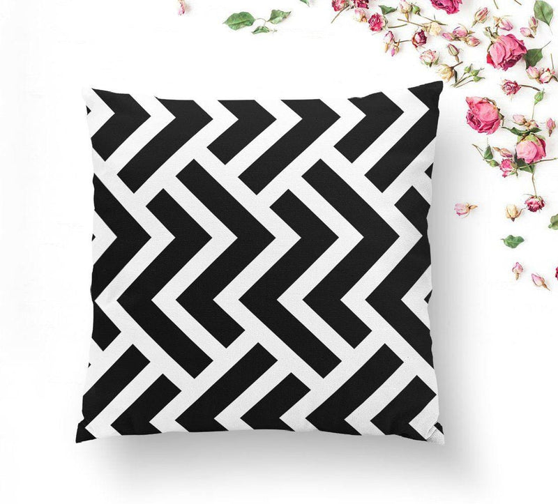 Siyah Beyaz Geometrik Desenli Dijital Yastık Kırlent Kılıfı 43x43cm Bonvagon