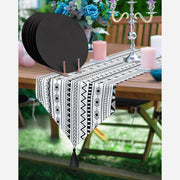 Siyah Beyaz İskandinav Çizgi Motifli Dekorati Üçgen Püsküllü Runner 1 Adet & 6 Adet Siyah Renkli Supla Bonvagon