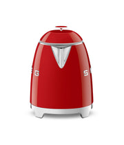 Smeg Kırmızı Mini Kettle Su Isıtıcısı Klf05rdeu