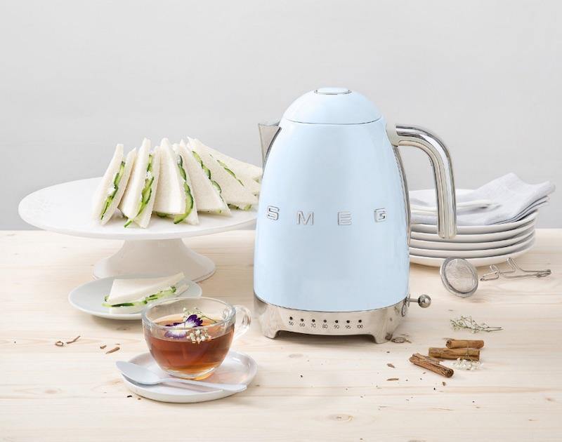 Smeg Pastel Mavi Isı Ayarlı Kettle Su Isıtıcısı Klf04pbeu