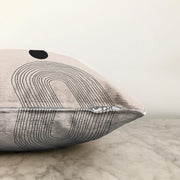 Soyut Tarzda Onedraw Çizimli Dijital Baskılı Modern Raşel Kadife Yastık Kırlent Kılıfı Bonvagon