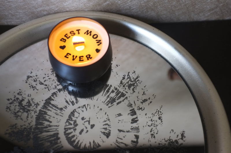 Sürpriz Mesajlı El Yapımı Mum "Best Mom Ever" Lavanta Kokulu Bonvagon