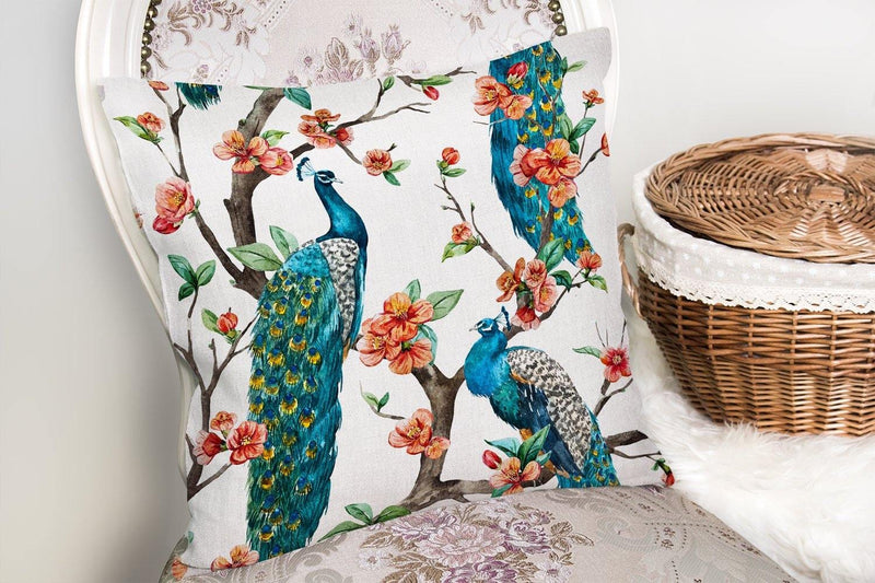 Tavuz Kuşu Baskılı Dijital Yastık Kırlent Kılıfı 43x43cm Bonvagon