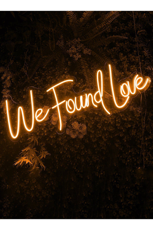 We Found Love Yazılı Neon Led Işıklı Tablo Düğün ve Kutlama Duvar Dekorasyon Bonvagon