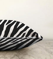 Zebra Desenli Modern Raşel Kadife Yastık Kırlent Kılıfı Bonvagon