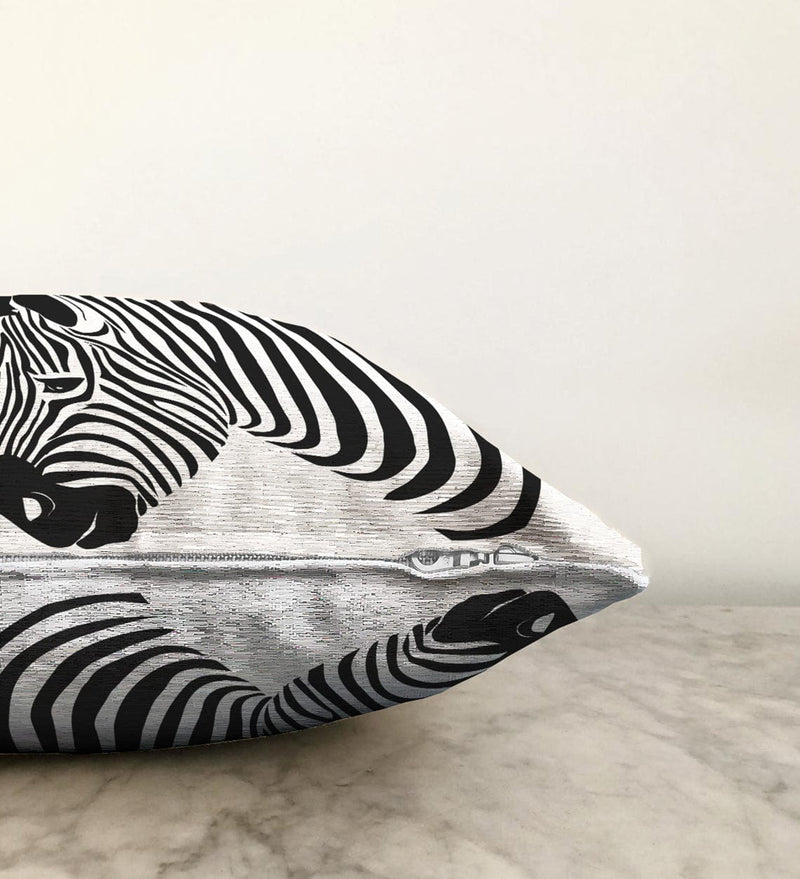 Zebra Dijital Baskılı Modern Raşel Kadife Yastık Kırlent Kılıfı Bonvagon