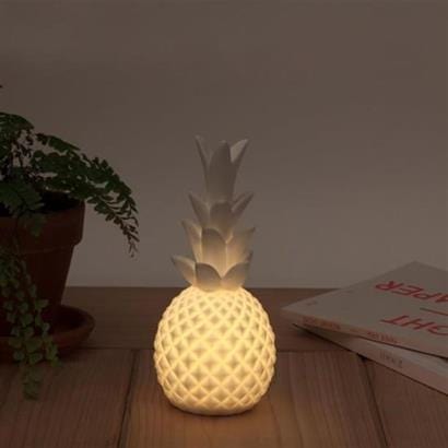 Ananas Şeklinde Desenli Büyük Boy Pilli Masa ve Gece Lambası Bonvagon